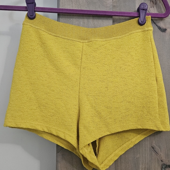 ZARA mustard Yellow Summer Knit Micro Shorts. Size Medium - Picture 7 of 11